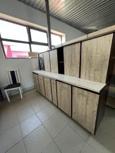 Mobila pentru bucatarie diferite modele si culori.